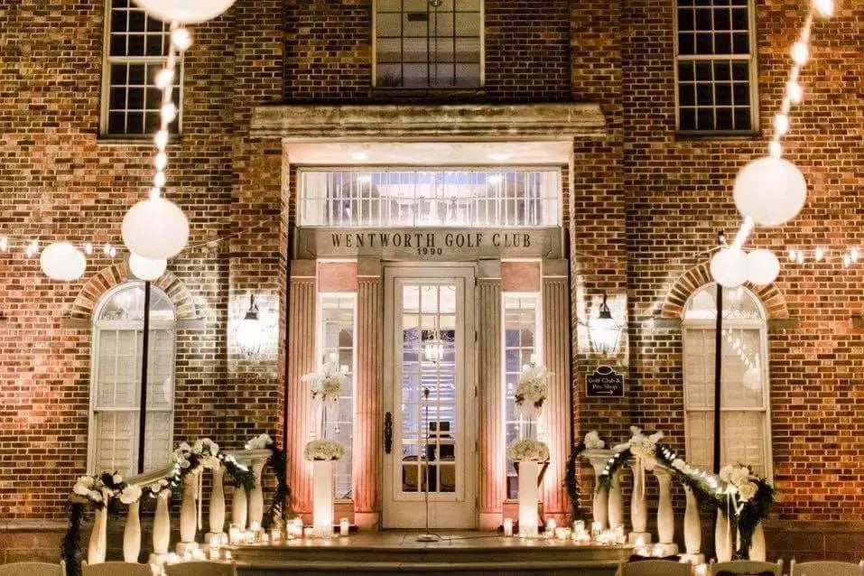 1508354064766-16684352101558136235502991110508696466515656n-2